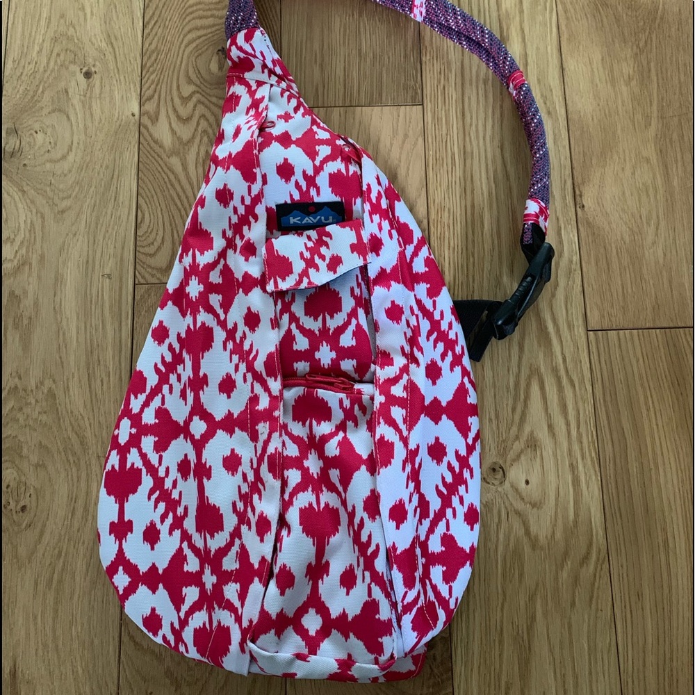 Kavu Rope Sling Bag in Pink Ink Blot